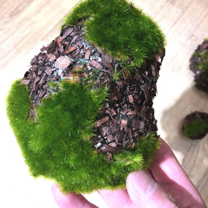 Искусственный мох декор "Камни в коре" К6 6 шт.
